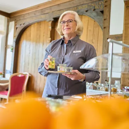 Kurhaus Pivittskrug 3* Hille