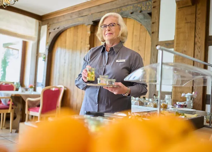 Kurhaus Pivittskrug 3* Hille