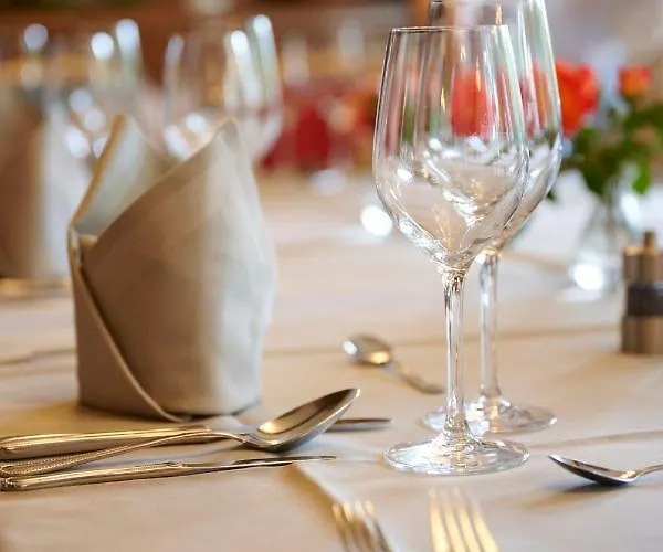 Hotel Kurhaus Pivittskrug 3*